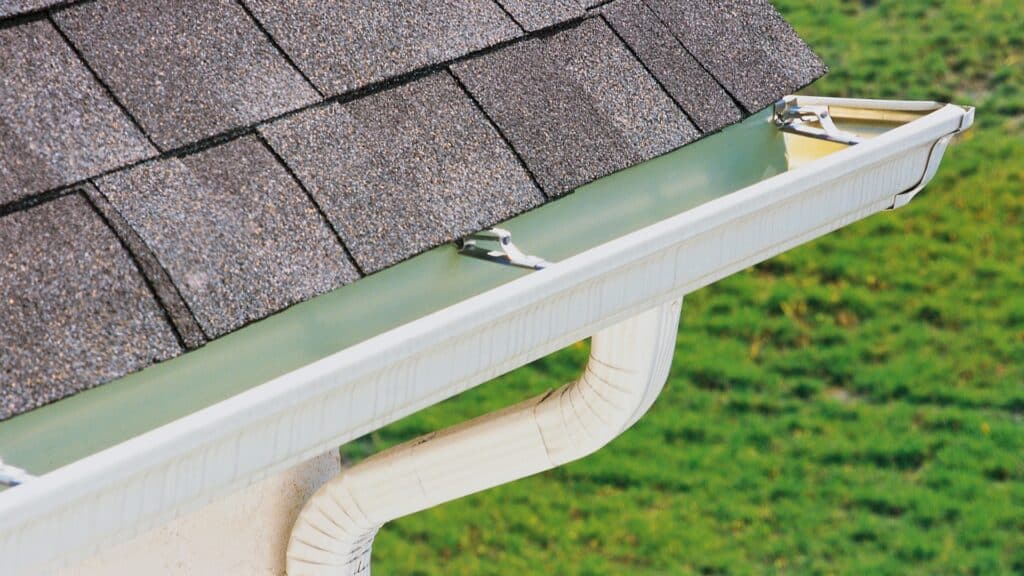 Local Expert Residential Gutter Replacement Services Before Winter RDP Pro Paint MI
